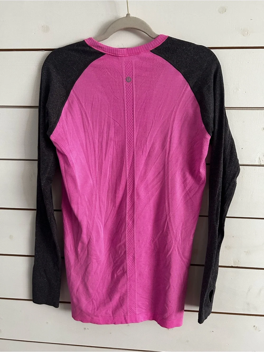 Lululemon Women's 12 Pink Grey Long Sleeve Raglan Swiftly Tech Thumbhole Gym Top